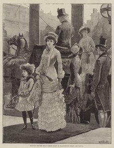 Marlborough House皇家花园派对的到来