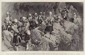 在Dargai战役之后，Gordon Highlanders从行动现场摧毁了杀死的Gurkhas 作者 William Small