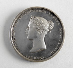 RA 1884 年 12 月 10 日授予 George Frampton 最佳人物模型奖章（金属）