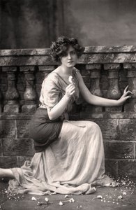 加布里埃尔·雷（Gabrielle Ray）1883-1973年，英国女演员，1900年代。 作者 威廉和丹尼尔唐尼