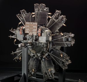 莱特旋风J-4B，伯德北极飞行，径向9引擎，约1926年。 作者 莱特航空