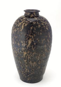 江西省玳瑁釉瓶，13-14世纪（陶瓷）