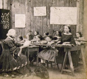 数学课，约1890年（照片）。 作者 弗雷德里克（致）巴纳德