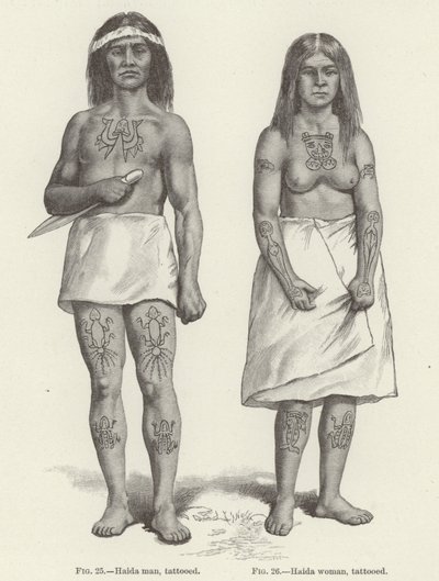 有纹身的海达族妇女和男子（雕刻）。 作者 （之后）美国学校