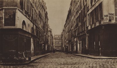 穆兰街（Rue des Moulins），约1866年，因修建歌剧院大道而被拆除（黑白照片）。 作者 （之后）法国摄影师