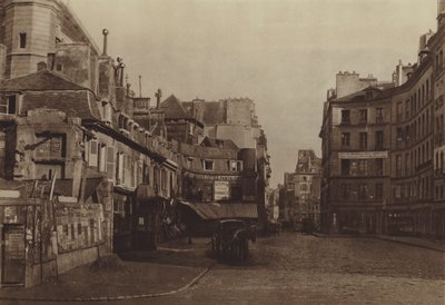 从 rue Reaumur 看到的 Carre Saint-Martin（黑白照片） 作者 （之后）法国摄影师