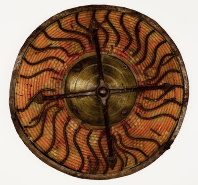 Kalkan，单手盾牌（木材，铁，纺织品，皮革和黄铜） 作者 （attr.to）土耳其语学校