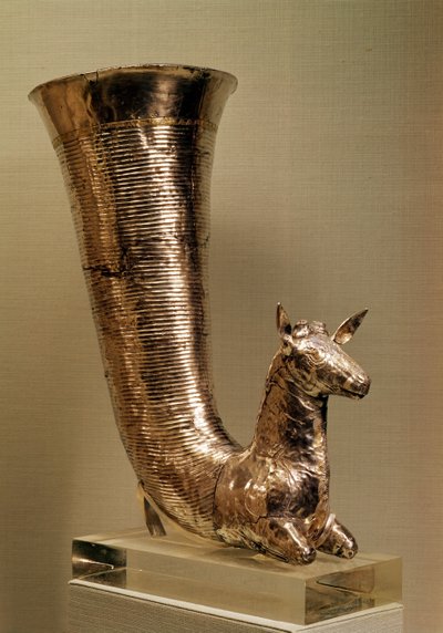 来自伊朗（黄金）的北山羊形态的Rhyton 作者 Achaemenid
