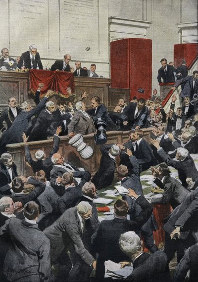 A stormy sitting in the Italian Chamber of Deputies during a budget debate. MP Chiesa suspends the vote by throwing the ballot box. “La Domenica del Corriere” 作者 阿基里·贝尔特拉姆（Achille Beltrame）