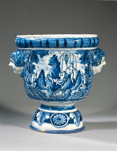 代尔夫特青花瓷两手神话基座花园骨灰盒 作者 阿德里安（fl.1868 d.1701）（attr.to）考克斯（Kocks）