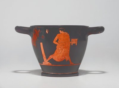 阁楼红色的skyphos，c。公元前5世纪中叶（陶瓷） 作者 马拉松画家（到）