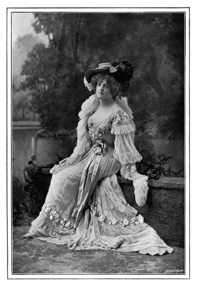 玛丽·斯塔德霍尔姆（Marie Studholme），英国戏剧演员，1901年。 作者 阿尔弗雷德·埃利斯和沃勒里