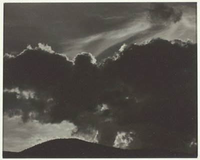等价物，1924年。 作者 阿尔弗雷德·斯蒂格利茨