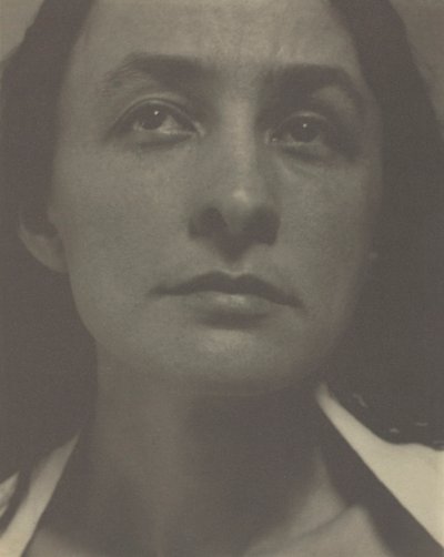 乔治亚-奥基夫，1918年。 作者 阿尔弗雷德·斯蒂格利茨