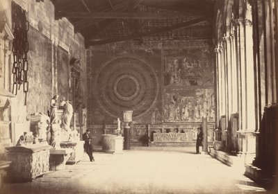 Pise: Corridore del Camposanto, c. 1870. 作者 阿利纳里