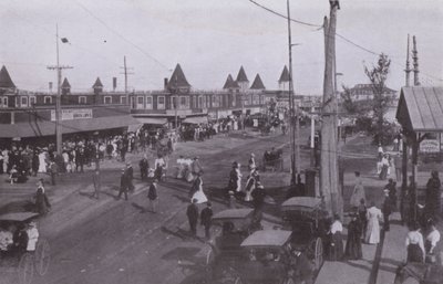 Old Orchard Beach, Maine: Scene near depot (b/w photo) 作者 美国摄影师（后）