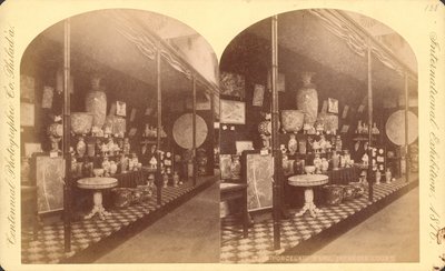 Collection of Japanese vases, urns, and screens, Japanese Court, Centennial International Exhibition 作者 美国摄影师