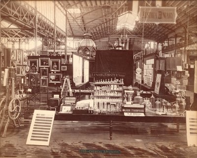 Lenoir＆Forsters展览，主楼，百年国际展览，费城，1876年（蛋白印刷品） 作者 美国摄影师