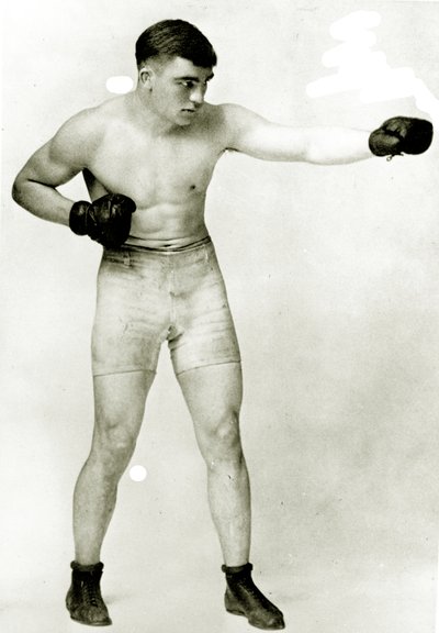 Leo Houck，1911年（棕褐色照片） 作者 美国摄影师
