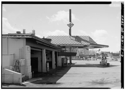 Lindholm Oil Company Service Station, Cloquet, Minnesota (b/w photo) 作者 美国摄影师