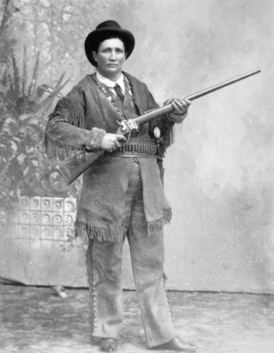 玛莎-简-坎纳里（Calamity Jane）（1852-1903）（黑白照片）。 作者 American Photographer