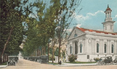 佛罗里达州迈阿密，约 1925 年：街景，显示长老会教堂（彩色照片） 作者 美国摄影师