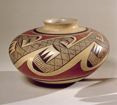 Hopi Bullware jar，来自Arizona（陶瓷） 作者 美国学校