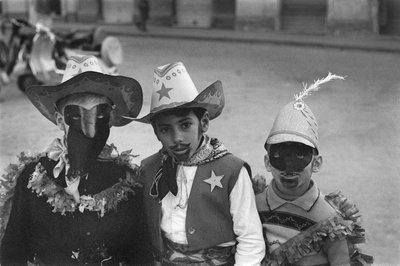 克罗托内，戴面具的儿童 作者 