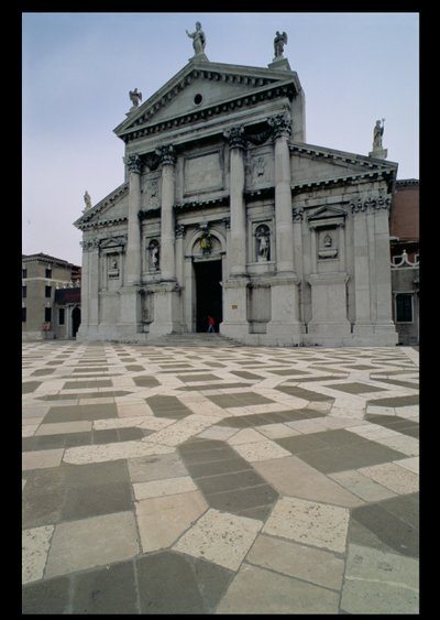 教堂的正面，建于1564-80年，正面于1607-11年完成 作者 安德里亚·帕拉迪奥（Andrea Palladio）