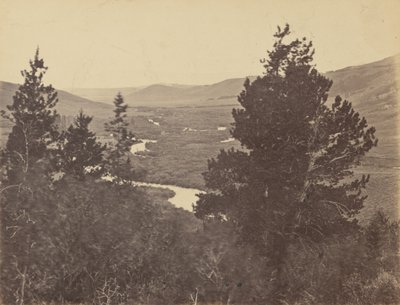 图版 14.大拉莱米山谷，从山上俯瞰，1869 年（照片） 作者 安德鲁·约瑟夫·拉塞尔