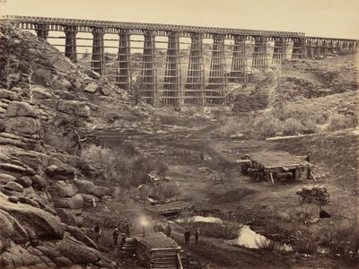 图版 8.戴尔溪桥，从上往下看，1869 年（照片） 作者 安德鲁·约瑟夫·拉塞尔