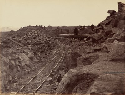 图版 9.戴尔克里克桥东引桥，1869 年（照片） 作者 安德鲁·约瑟夫·拉塞尔