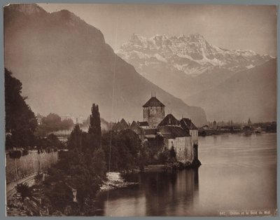 日内瓦湖畔的西庸城堡，远处是 Dents du Midi Chillon et la Dent du Midi（物体上的标题） 作者 无名氏