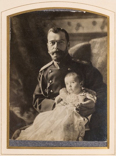 Le tsar Nicolas II et le tsarevitch Alexis (1904-1917) - 沙皇尼古拉斯二世和沙皇阿列克谢，匿名。 白蛋白照片 作者 匿名匿名