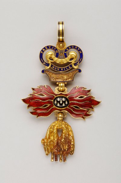 Order of the Golden Fleece: Austrian Golden Fleece - Reduced badge - 1850-1900 - Gold and emals - H 6.2 cm; W 4.1 cm; Weight: 20 g - Private collection 作者 匿名匿名