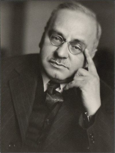 Portrait of Alfred Adler (1870-1937), Anonymous. Photograph 作者 匿名匿名
