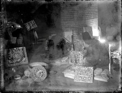 他们的工作室中的瓷砖制造商，1880-1930 作者 安托万·塞夫鲁金（Antoin Sevruguin）