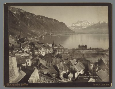 日内瓦湖上的蒙特勒景色，远处是 Dents du Midi Montreux et la Dent du Midi（物体上的标题） 作者 亚瑟·高布勒