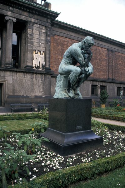 罗丹的思想者雕像，Ny Carlsberg Glyptotek，哥本哈根，丹麦，欧洲 作者 奥古斯特·罗丹（Auguste Rodin）