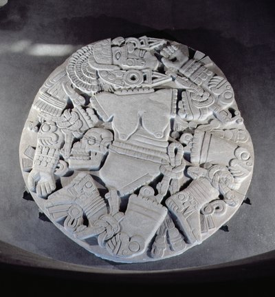 雕刻月亮女神Coyolxauhqui的肢解，发现于Tenochtitlan的双金字塔脚下，后经典时期（1300-1521）（另见97326） 作者 阿兹台克人