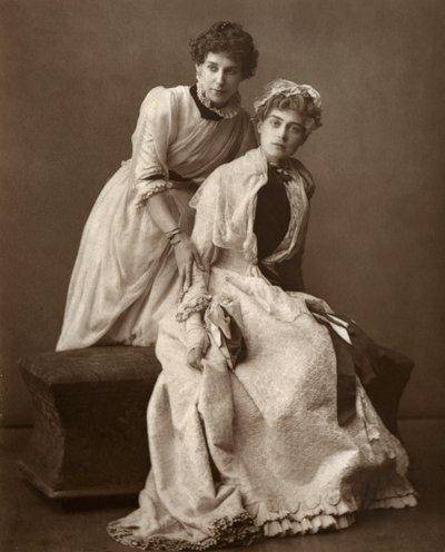 1886年，英国女演员Eweretta Lawrence和Grace Otway 作者 巴罗德