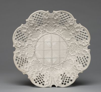 盘子，由英国斯塔福德郡工厂制造，约1760年 作者 英国学校