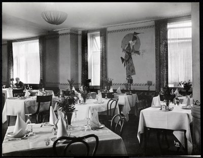 Hotel Majestic酒店的餐厅，1916年或1917年（银色明胶印刷） 作者 拜伦公司
