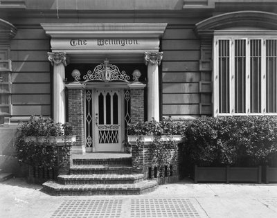 入口酒店惠灵顿，871 7th Avenue，纽约，1907年（银色明胶印刷） 作者 拜伦公司