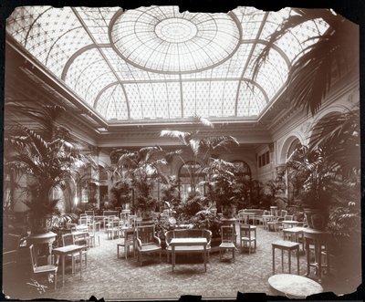 广场酒店休息室，c.1907（银色明胶印刷） 作者 拜伦公司