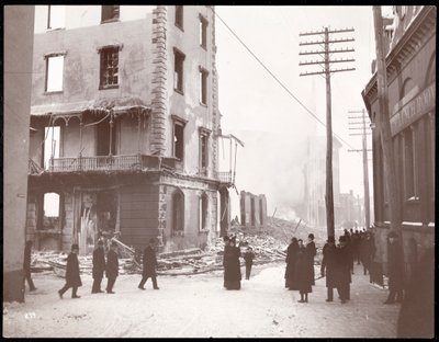 Delavin House酒店的废墟，纽约奥尔巴尼，1894年（银色明胶印刷） 作者 拜伦公司