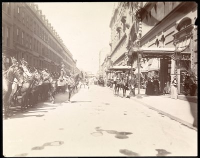总督的工作人员等待李鸿昌抵达1896年纽约华尔道夫酒店（银色明胶印刷） 作者 拜伦公司