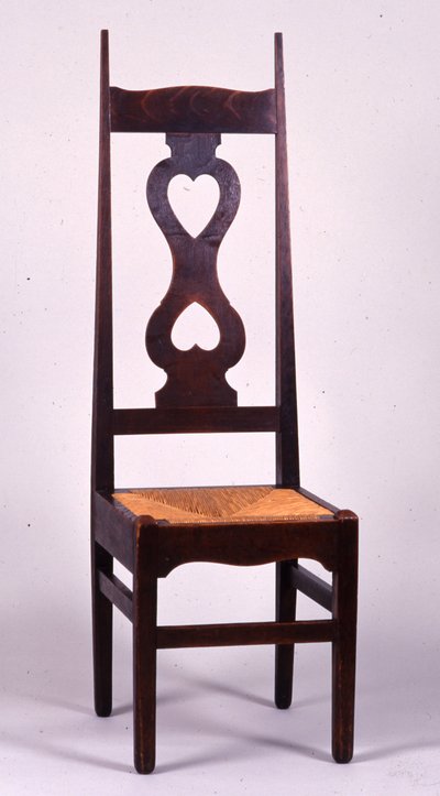 椅子由CFA Voysey（1857-1941）于1898年设计，可能由CHB Quennell（1872-1935）（橡木）制造 作者 CFA和Quennell Voysey