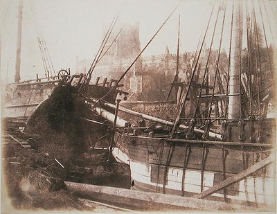 港湾中的帆船，约1845年（盐渍纸印制的卡洛特式底片）。 作者 卡尔弗特·理查德·琼斯（Calvert Richard Jones）