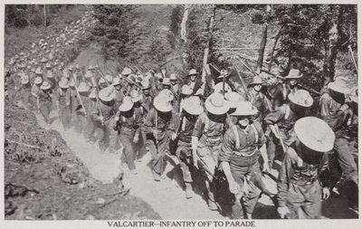 Val Cartier-1915年步兵阅兵式（黑白照片） 作者 加拿大摄影师